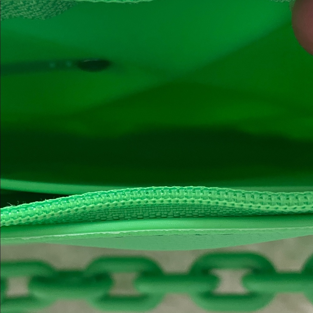 💚 PETITE JOLIE💚 Green Quilted Shoulder BAC - Picture 9 of 10